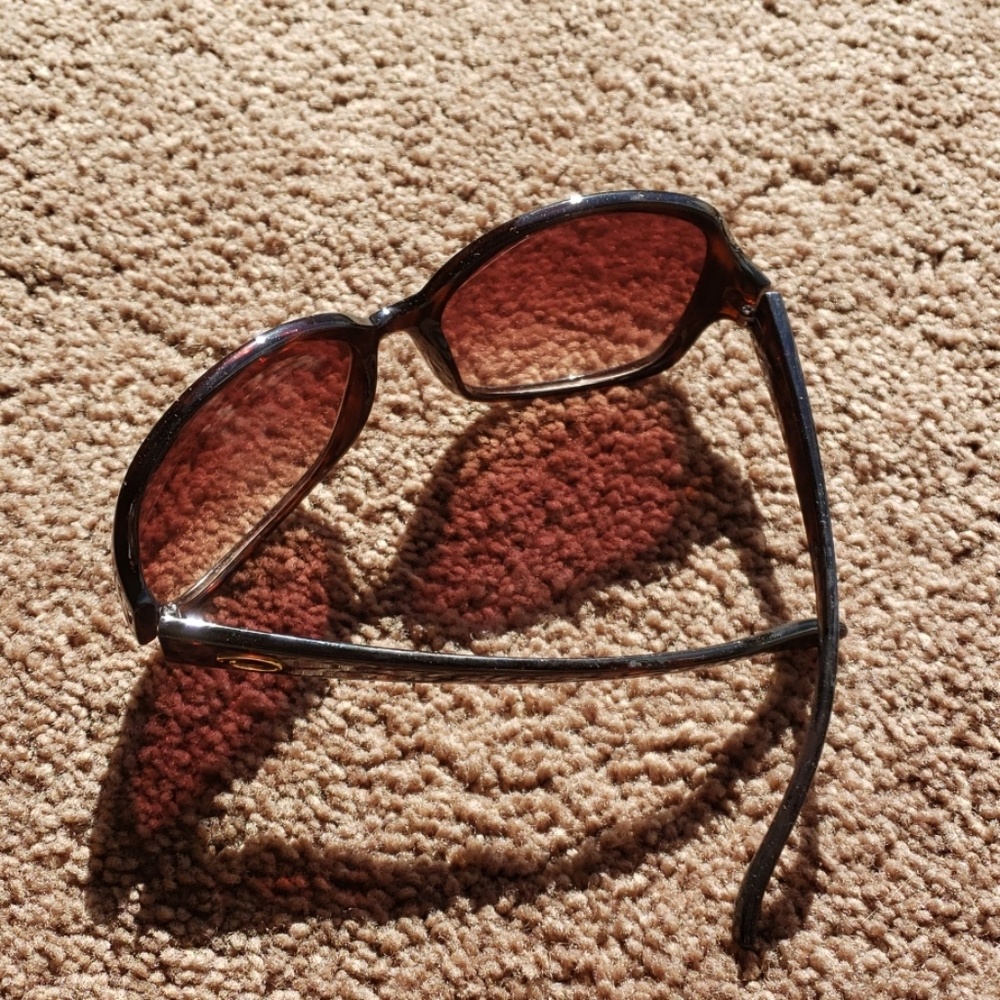 OSCAR DE LA RENTA SUNGLASSES